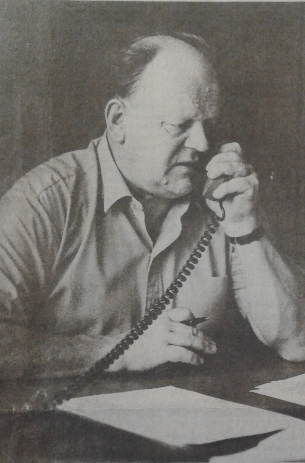 Станіслаў Шушкевіч на «прамой лініі» з чытачамі «Звязды», 25 ліпеня 1992 года. Крыніца: Звязда, ліпень 1992 года.﻿