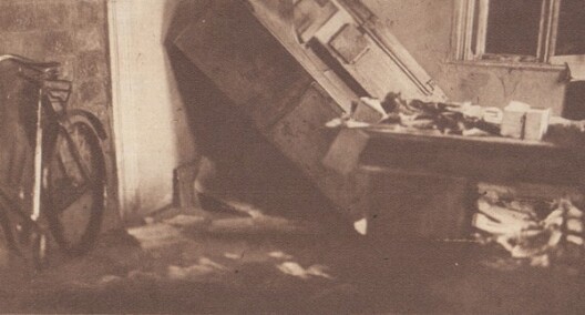 Знішчаны савецкімі дыверсантамі ў 1924 годзе будынак пошты ў Коласава
