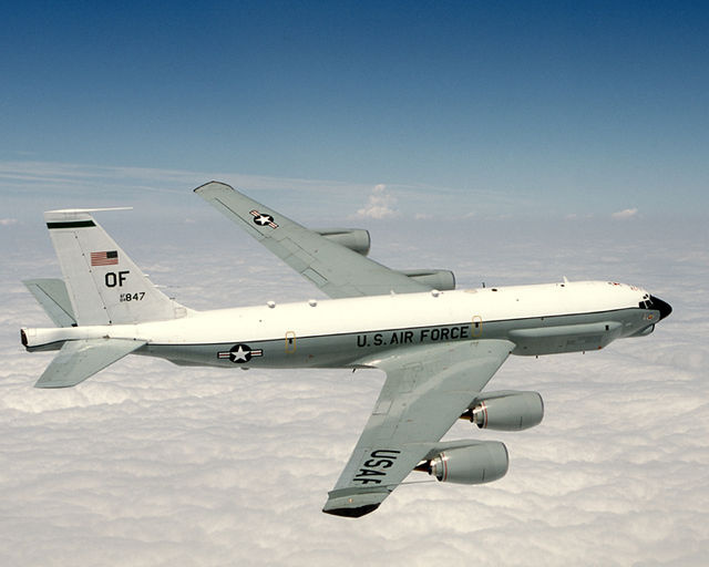 Амерыканскі выведнік RC-135 абрысам падобны да «Боінга», але не мае ілюмінатараў