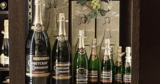 У Швецыі перасталі прадаваць беларускае шампанскае