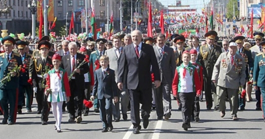 «А потым, пасля параду, Лукашэнка будзе крычаць старым: «Чаго ты ходзіш па гэтай вуліцы»?