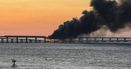 Крымскі мост: тры чалавека загінулі