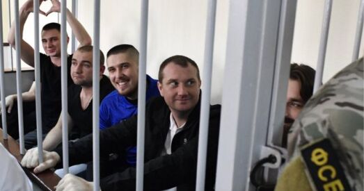 Суд у Маскве пакінуў пад вартай усіх 24 украінскіх маракоў