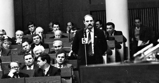 30 гадоў таму Лукашэнка пачаў змагацца з карупцыяй