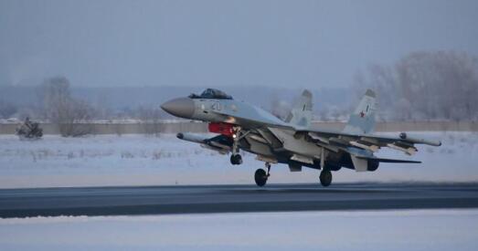 Расія перадыслакуе ў Беларусь найноўшыя знішчальнікі Су-35C