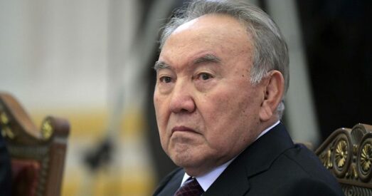 Прэс-служба Назарбаева паведаміла, што ён знаходзіцца ў Казахстане