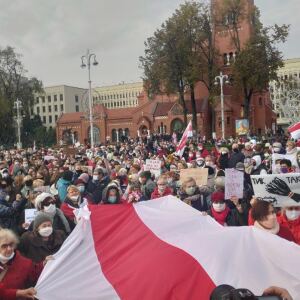 У Мінску прайшоў супольны Марш пенсіянераў і студэнтаў (фота, відэа)