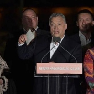﻿Орбан заявіў пра перамогу на выбарах у Венгрыі