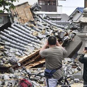 ﻿Землятрус у Японіі: колькасць пацярпелых ідзе на сотні