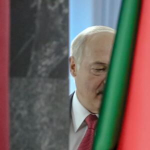 Зварот: адмовіць Лукашэнку ў рэгістрацыі кандыдатам у прэзідэнты праз наяўнасць прыкмет крымінальнага злачынства