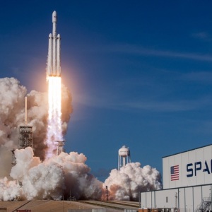 SpaceX падала пазоў да ўраду ЗША