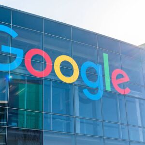Google забараніў RT і іншым расійскім каналам зарабляць на рэкламе