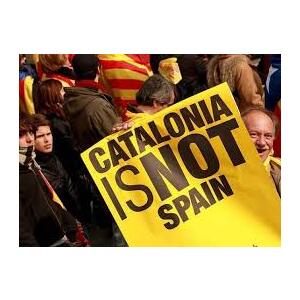 Каталонцы пратэстуюць супраць сённяшняга рашэння распусціць парламент і урад аўтаноміі