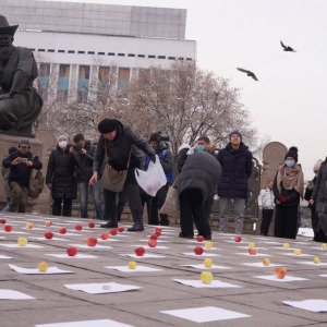У Казахстане ўшаноўваюць загінулых падчас студзеньскіх падзеяў
