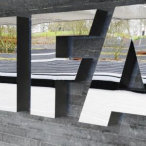 ФІФА адклікае з продажу футболкі з картай Расіі без Крыма