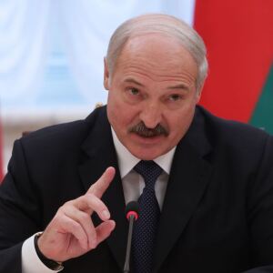 Лукашэнка: Клянуся сваімі дзецьмі, што Статкевіч для мяне не палітык