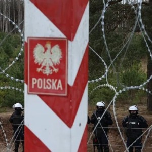 ДПК заявіў, што польскія сілавікі спрабавалі спыніць мігрантаў аўтаматнымі чэргамі