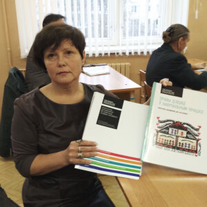 Светлагорск: Падарункі настаўнікам напярэдадні Міжнароднага дня правоў чалавека