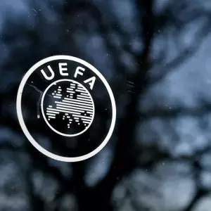 УЕФА ўводзіць санкцыі супраць Расіі