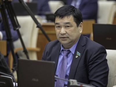 У Казахстане партыя выгнала дэпутата за падтрымку вайны ва Украіне