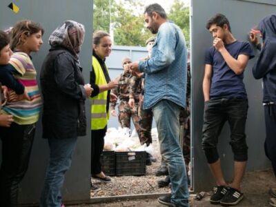 ﻿Венграм можа пагражаць да года турмы за дапамогу нелегальным мігрантам