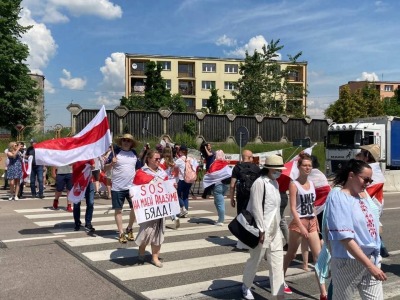 Беларускія актывісты перакрылі рух грузавога транспарту на мяжы з Польшчай і Літвой