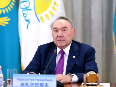 У Назарбаева забралі права вызначаць асноўныя напрамкі палітыкі Казахстана