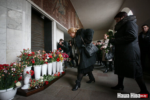 0411_kvetki_metro_2hady_04_9shle.jpg 0411_kvetki_metro_2hady_04_9shle.jpg