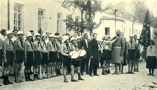 1920-я гады. Парад піянераў. Фота: supercoolpics.com 1920-я гады. Парад піянераў. Фота: supercoolpics.com