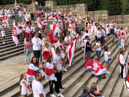 12/25 119125022_949611962223976_2354374416171470287_o.jpg