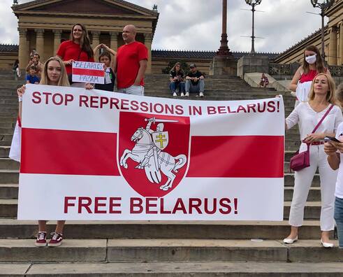 19/25 119485718_949614055557100_7738086372148983295_o.jpg