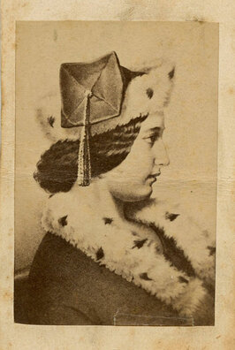 Эмілія Плятэр. Фотаграфічная рэпрадукцыя, 1860-я Эмілія Плятэр. Фотаграфічная рэпрадукцыя, 1860-я