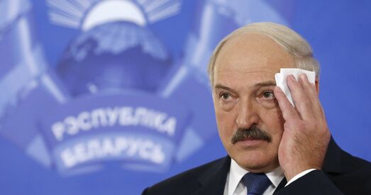 «Дажа памруць — дык нашкодзяць!» Беларусы флэшмобяць у сацсетках у адказ на заявы Лукашэнкі