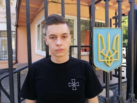 Самы малодшы з ваеннапалонных Андрэй Эйдэр быў паранены падчас нападу расіян у Керчанскім праліве. Фота Улада Абрамава, УНІАН Самы малодшы з ваеннапалонных Андрэй Эйдэр быў паранены падчас нападу расіян у Керчанскім праліве. Фота Улада Абрамава, УНІАН