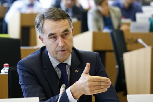 1575831158_petras_austevicius_europos_parlamente.jpeg 1575831158_petras_austevicius_europos_parlamente.jpeg