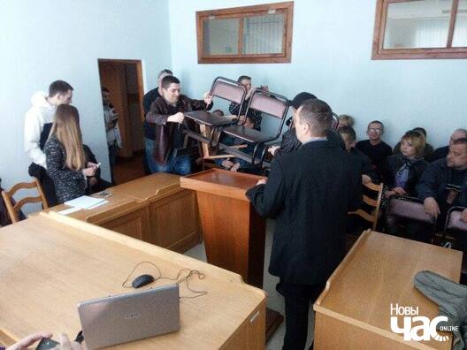 3/3 18072589_1015309391933042_2080323977_n_logo.jpg