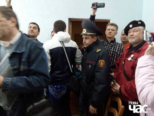 3/4 18072718_1015343961929585_1480404367_n_logo.jpg