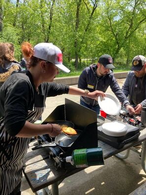 4/6 184675892_300232651769746_2007912942431877351_n_logo.jpg