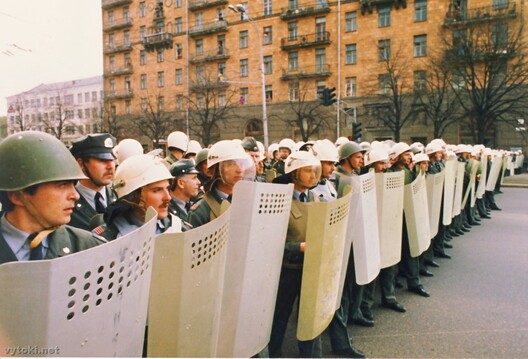 185_b_2.jpg 185_b_2.jpg