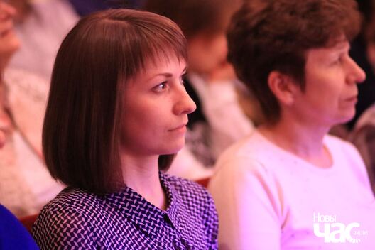 10/27 18721540_10213042796606053_488370339_o_logo.jpg