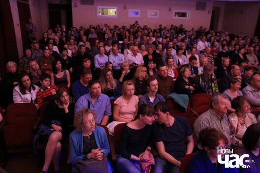 3/27 18742211_10213042753004963_1258810462_o_logo.jpg