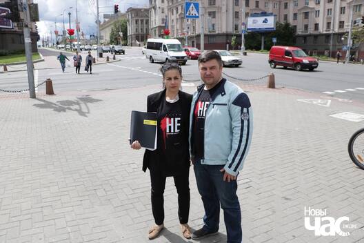 2/13 19814473_10213460699213357_211721035_o_logo.jpg