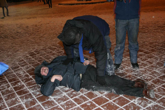 25/26 20101219_7_sannikov_izbit.jpg