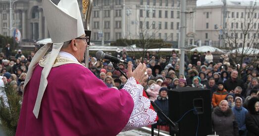 Арцыбіскуп Кандрусевіч пра сваю адстаўку: Людзі мяняюцца, а касцёл застаецца
