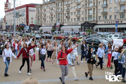 2020_08_12_minczanki_z_kvetkami_a._ljaszkevicz_0184_logo.jpg 2020_08_12_minczanki_z_kvetkami_a._ljaszkevicz_0184_logo.jpg