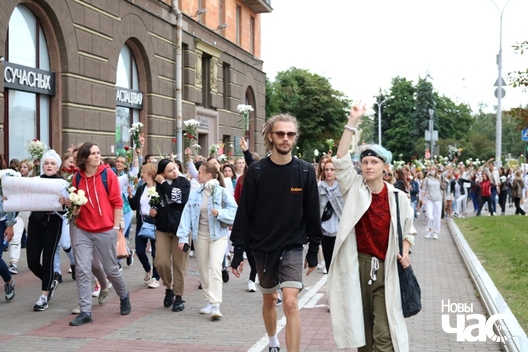 10/18 2020_08_12_minczanki_z_kvetkami_a._ljaszkevicz_0227_logo.jpg