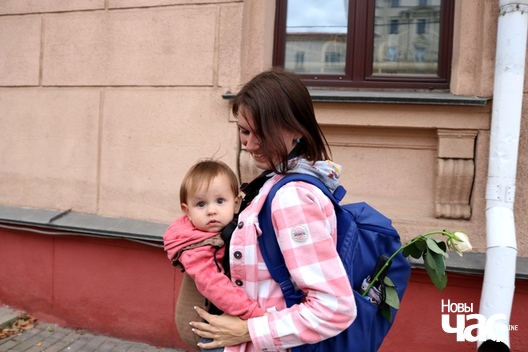 2020_08_12_minczanki_z_kvetkami_a._ljaszkevicz_0286_logo.jpg 2020_08_12_minczanki_z_kvetkami_a._ljaszkevicz_0286_logo.jpg