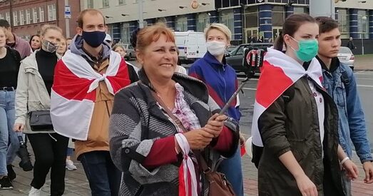 Затрымалі блогерку Алену Янушкоўскую. За пікет на гаўбцы