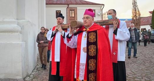 Арцыбіскуп Кандрусевіч пра Беларусь: Пасля заходу сонца настае яго ўсход