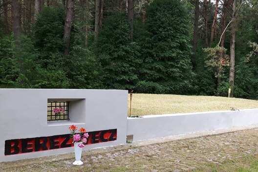 3/3 2021_06_28_lipka_mikalajova_f6.jpg